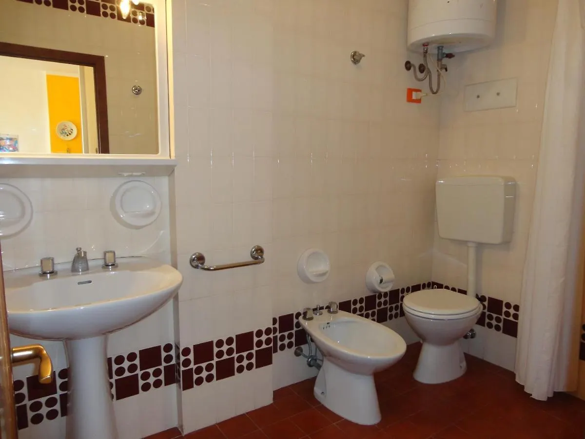 Great Flat With Shared Pool And Lovely Balcony Porto Santa Margherita di Caorle