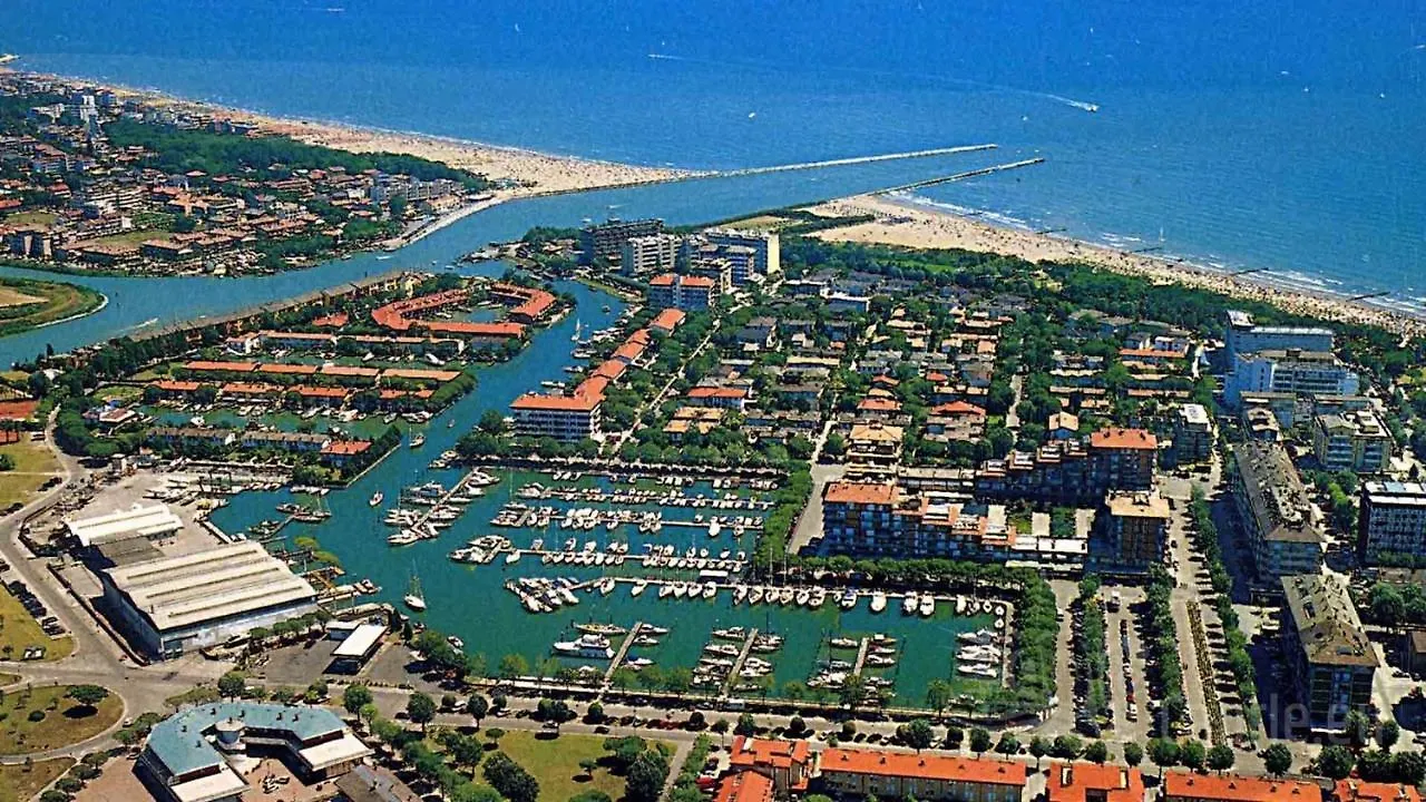 Διαμέρισμα Great Flat With Shared Pool And Lovely Balcony Porto Santa Margherita di Caorle